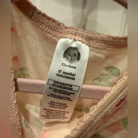 Gerber 12M Girls Pink Rose Long Sleeve Footie Pajamas - Picture 2 of 4